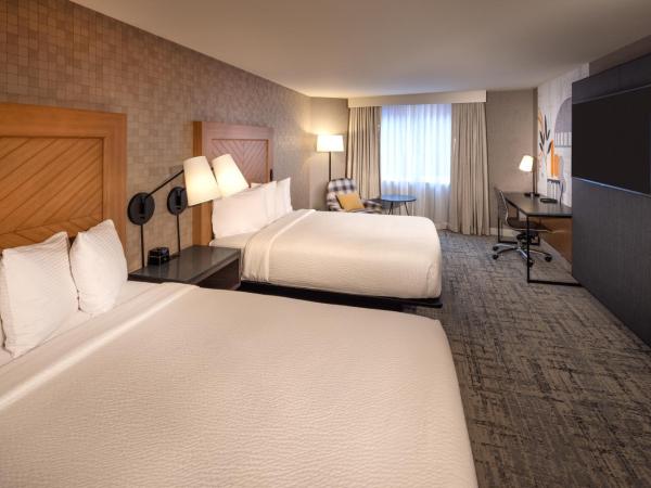 Silver Cloud Hotel - Seattle Stadium : photo 1 de la chambre chambre avec 2 grands lits queen-size