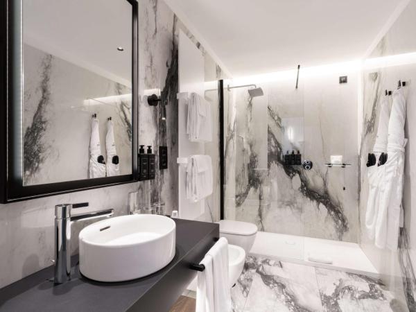 Radisson Collection Hotel, Palazzo Touring Club Milan : photo 5 de la chambre chambre collection - vue sur corso italia