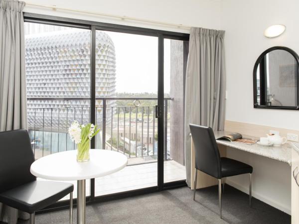 Adelaide Riviera Hotel : photo 4 de la chambre suite exécutive avec bain à remous