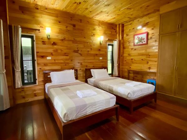 Baan Soontree Resort : photo 6 de la chambre chambre double ou lits jumeaux supérieure