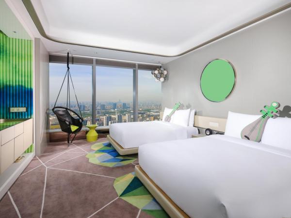 W Suzhou - Jinji Lake : photo 2 de la chambre chambre magnifique avec 2 lits queen-size - vue sur ville