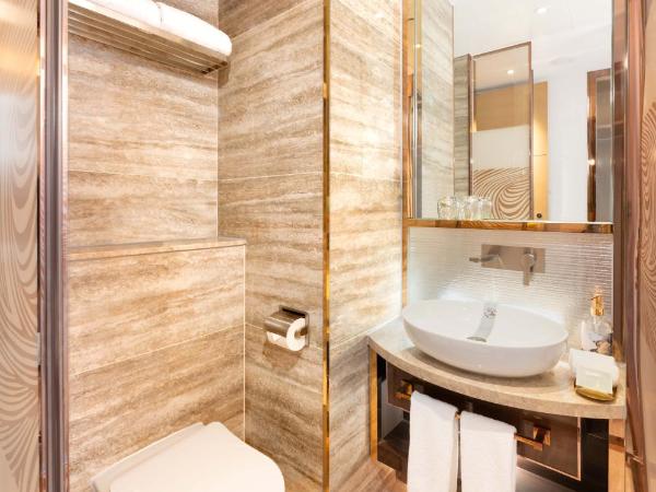 Regala Skycity Hotel : photo 3 de la chambre chambre premier - vue sur jardin