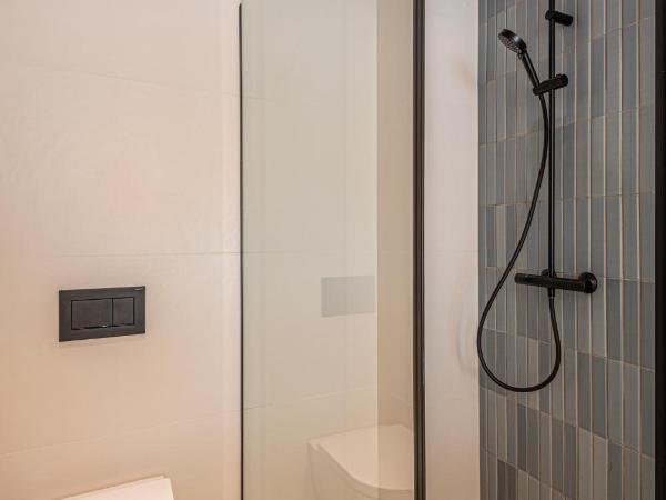 REED Luxury Hotel by Balaton : photo 1 de la chambre chambre supérieure lit queen-size