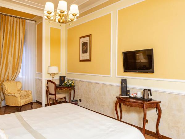 Hotel Bristol Palace : photo 2 de la chambre chambre double ou lits jumeaux supérieure