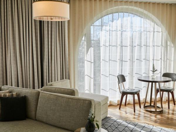 The Alida, Savannah, a Tribute Portfolio Hotel : photo 3 de la chambre suite lit king-size designer