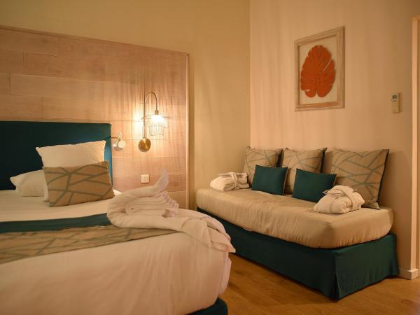 Hôtel Alivi Di Santa Giulia : photo 4 de la chambre chambre double - vue sur montagne