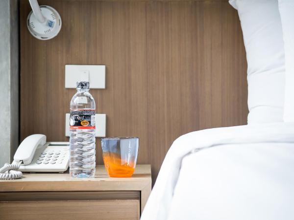 Buddy Boutique Inn : photo 4 de la chambre chambre lit king-size standard sans fenêtre