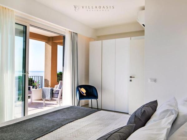 Taormina Villa Oasis Residence : photo 2 de la chambre suite penthouse deluxe avec jacuzzi extérieur