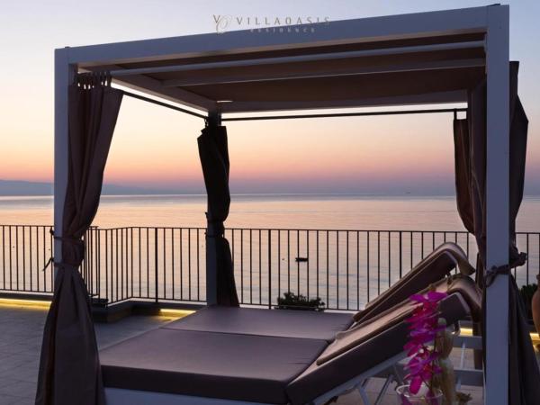 Taormina Villa Oasis Residence : photo 9 de la chambre suite penthouse deluxe avec jacuzzi extérieur