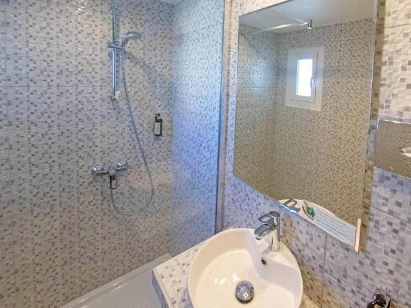 Hôtel Méditerranée : photo 4 de la chambre chambre double - vue sur mer