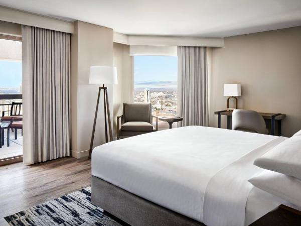 San Antonio Marriott Rivercenter on the River Walk : photo 2 de la chambre guest room with club lounge access - hearing accessible