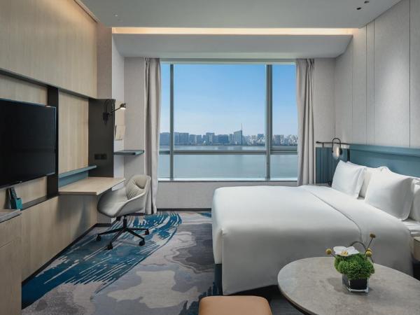 Crowne Plaza Hangzhou Riverside, an IHG Hotel : photo 4 de la chambre standard king room with river view - lounge access