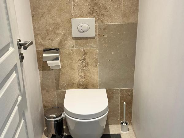 K.N.C.1601 : photo 6 de la chambre chambre double avec terrasse