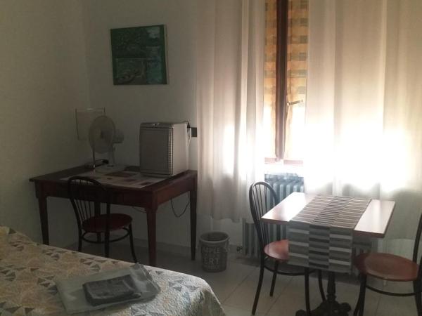 B&Bvintage5bis : photo 4 de la chambre chambre lits jumeaux avec toilettes communes