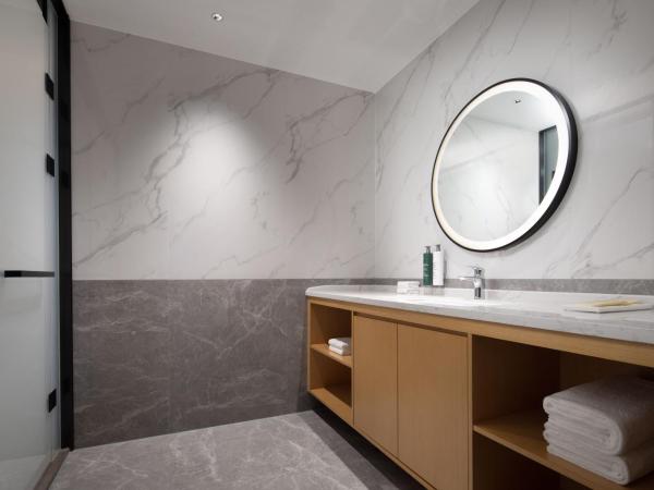 Hilton Garden Inn Hangzhou Xiaoshan : photo 8 de la chambre chambre lit king-size deluxe