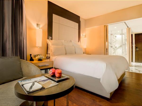 JW Marriott Mumbai Juhu : photo 1 de la chambre executive lounge access, guest room, 1 king