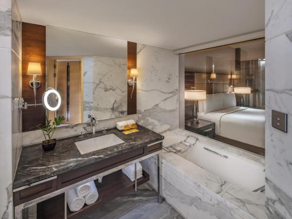 JW Marriott Mumbai Juhu : photo 2 de la chambre 2 twin/single beds, executive lounge access, large room