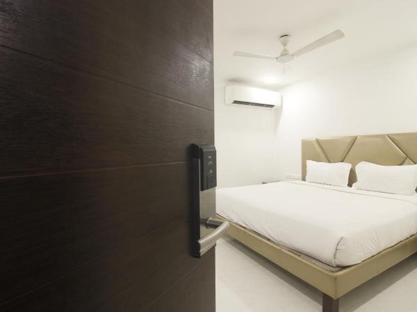 Hotel SSR GRAND : photo 3 de la chambre chambre lit king-size deluxe