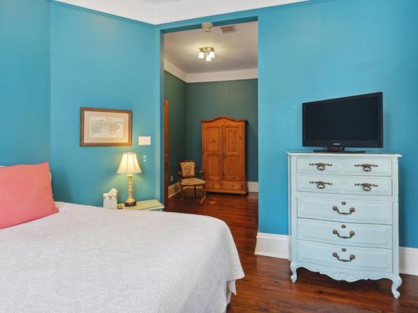 Maison Perrier Bed & Breakfast : photo 4 de la chambre chambre lit king-size supérieure 1