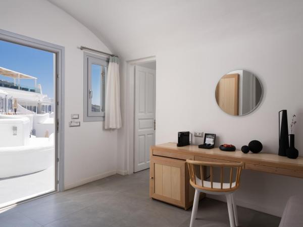 Volcano View by Caldera Collection : photo 6 de la chambre grande suite avec vue sur la caldeira