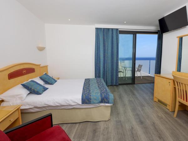Hotel Saint Christophe : photo 7 de la chambre chambre quadruple - vue partielle sur mer