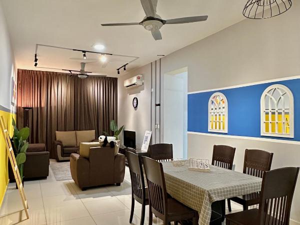 Ipoh D Festivo Suites 6-10pax 10mins to Sunway Tambun by IWH : photo 6 de la chambre appartement avec balcon