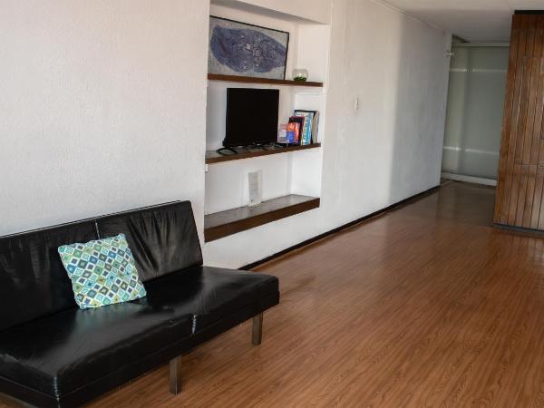 Suites Las Plazas : photo 6 de la chambre chambre lits jumeaux avec balcon