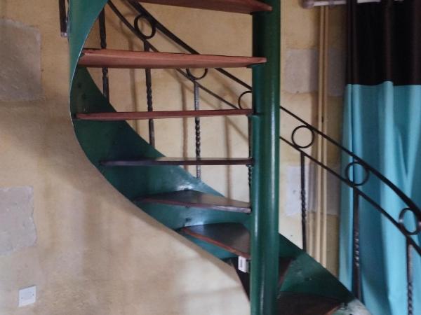 Chambres d'hôtes La Tour de Bellevue : photo 2 de la chambre chambre double