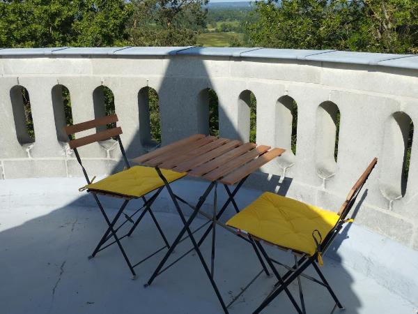 Chambres d'hôtes La Tour de Bellevue : photo 4 de la chambre chambre double