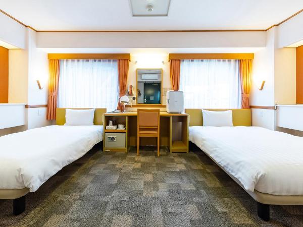 Toyoko Inn Fukuoka Tenjin : photo 1 de la chambre chambre lits jumeaux accessible aux personnes à mobilité réduite - non-fumeurs