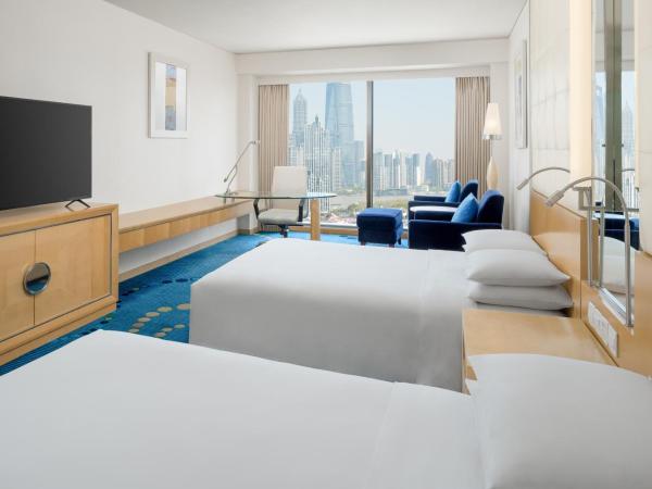 Renaissance Shanghai Yu Garden Hotel on the Bund : photo 2 de la chambre bund river view club twin room