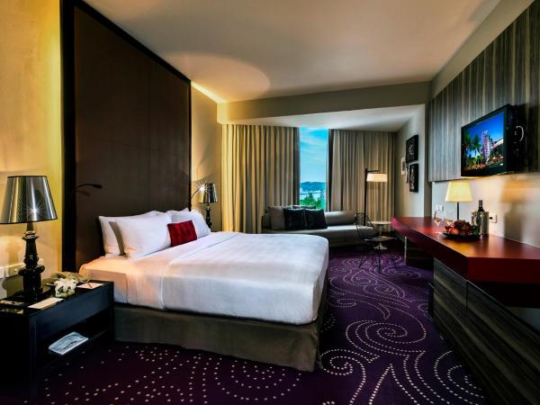 Hard Rock Hotel Pattaya : photo 3 de la chambre chambre double ou lits jumeaux deluxe - vue sur mer
