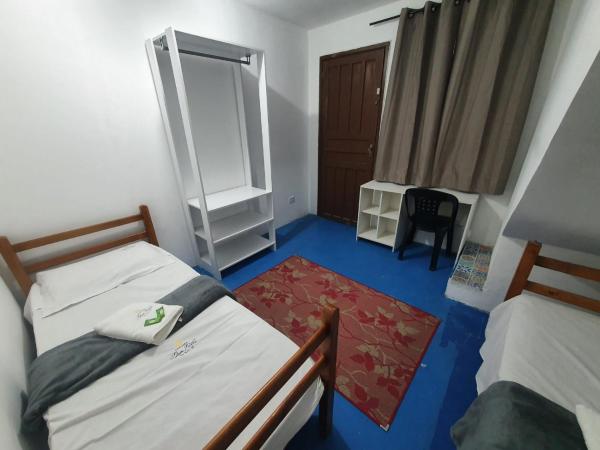 Hospedaria Dom Pedro - 500m do metrô : photo 1 de la chambre chambre lits jumeaux Économique