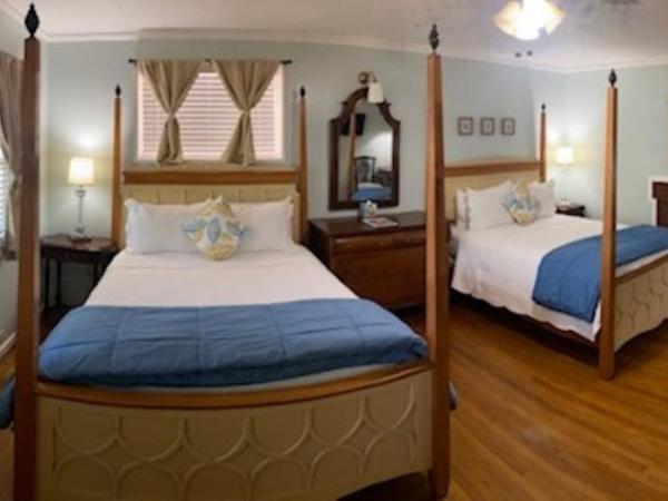Cherokee Lodge : photo 1 de la chambre chambre double avec salle de bains privative - vue sur jardin 