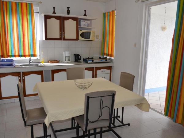 Les Gentilhommieres Guest House : photo 5 de la chambre studio