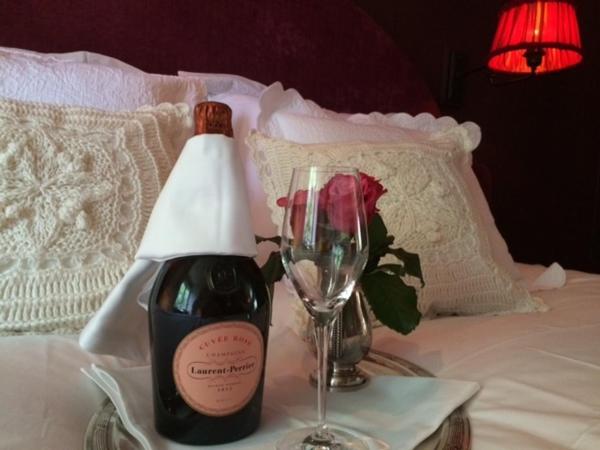 Exclusive Suites The Secret Garden : photo 4 de la chambre suite junior - vue sur canal