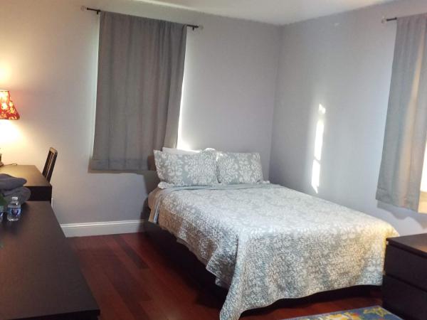 Fairmount House : photo 8 de la chambre chambre lit queen-size avec salle de bains commune