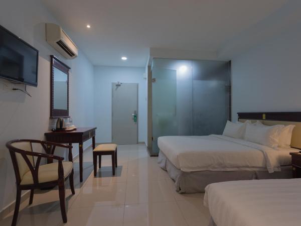 Hotel AL Amin : photo 4 de la chambre chambre familiale avec salle de bains privative
