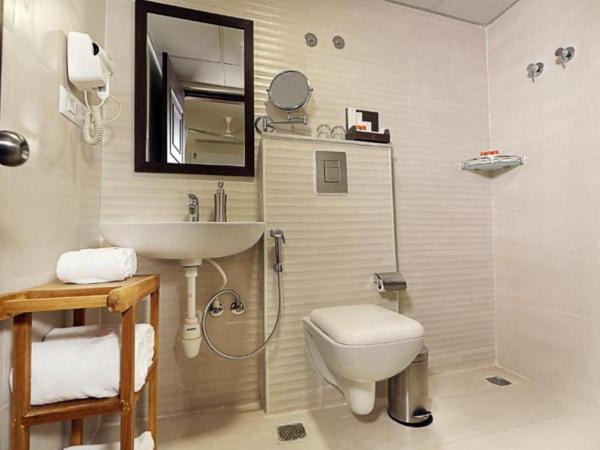 The Altruist Business Hotel Whitefield : photo 6 de la chambre chambre lit queen-size deluxe