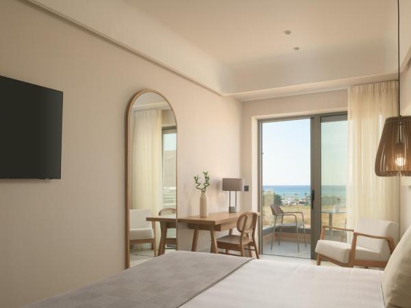 Paralos Venus Suites Adults Only : photo 3 de la chambre suite junior - vue sur mer