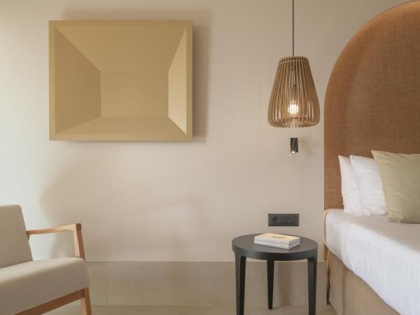Paralos Venus Suites Adults Only : photo 7 de la chambre suite junior - vue sur mer