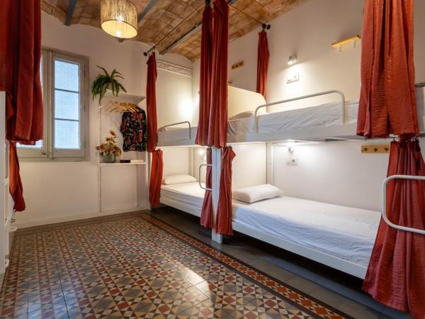 Primavera Hostel : photo 2 de la chambre lit simple dans dortoir à 6 lits