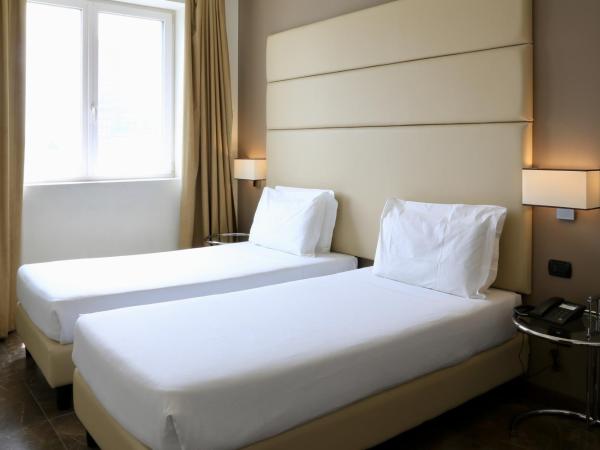 Klima Hotel Milano Fiere : photo 5 de la chambre chambre lits jumeaux
