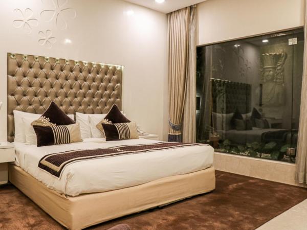 Hotel Eternity : photo 2 de la chambre chambre lit king-size supérieure