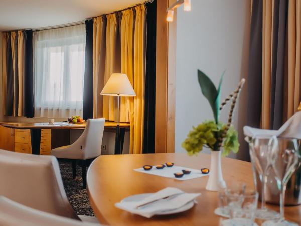 Don Giovanni Hotel Prague - Great Hotels of The World : photo 4 de la chambre suite junior avec accès au salon exécutif