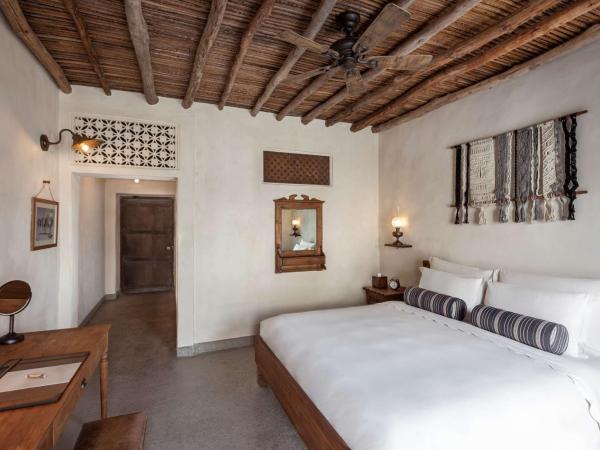 Al Seef Heritage Hotel Dubai, Curio Collection by Hilton : photo 3 de la chambre chambre lit king-size heritage