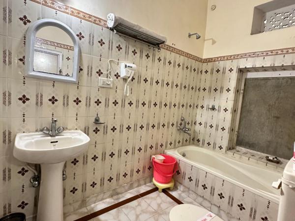 Rawla Mrignayani Palace : photo 2 de la chambre chambre lit king-size