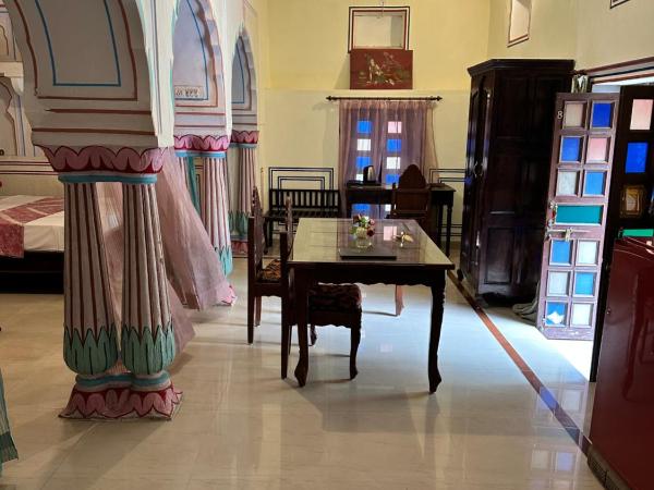 Rawla Mrignayani Palace : photo 3 de la chambre suite familiale