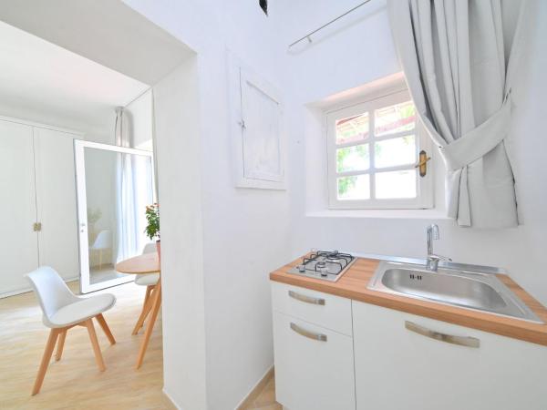 Villa Aida : photo 1 de la chambre studio familial