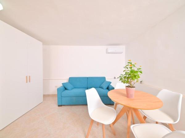 Villa Aida : photo 4 de la chambre appartement - vue sur jardin